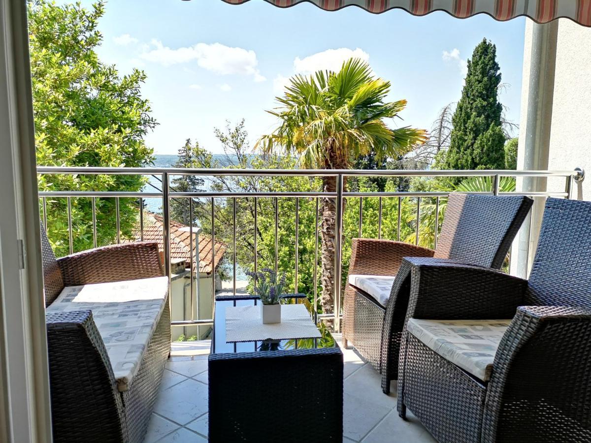 Villa Sara Crikvenica Exterior foto