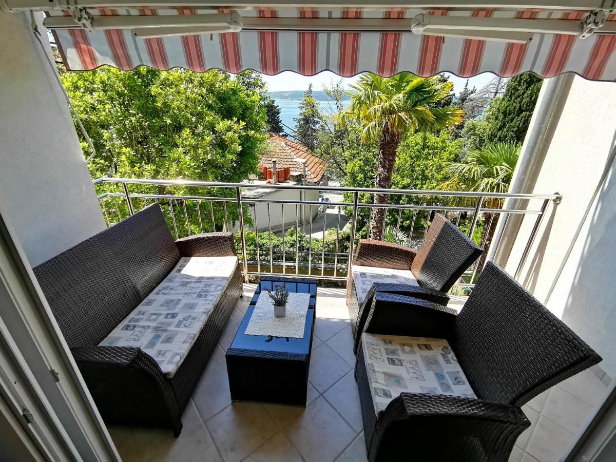Villa Sara Crikvenica Exterior foto